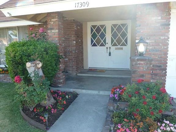3rd image of 17309 Gard Ave