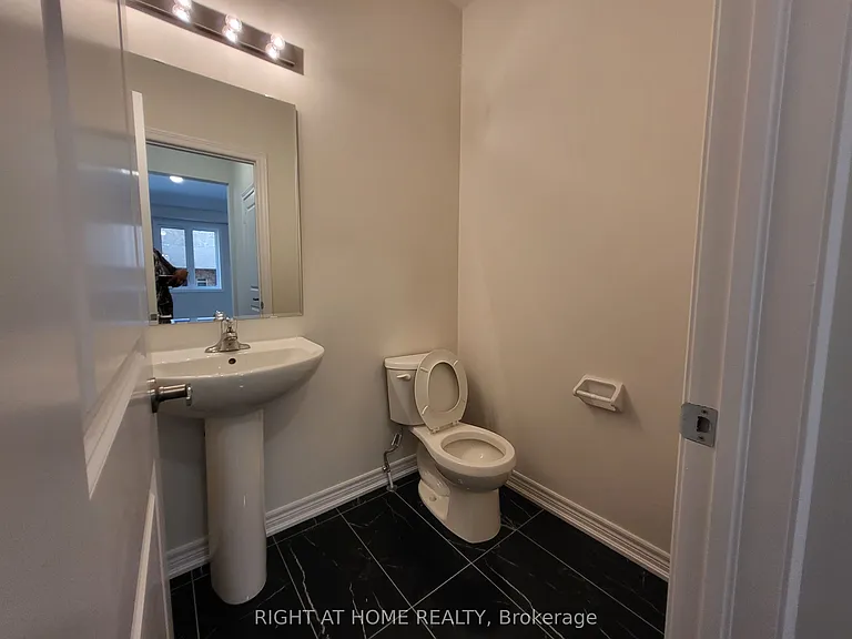 2117 Coppermine St — Photo 9