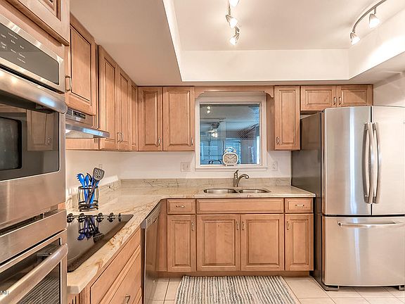 5th image of 1244 Harbour Point Dr