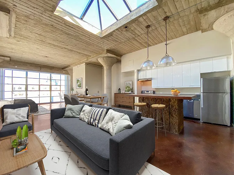 Pioneer Warehouse Lofts — Photo 15