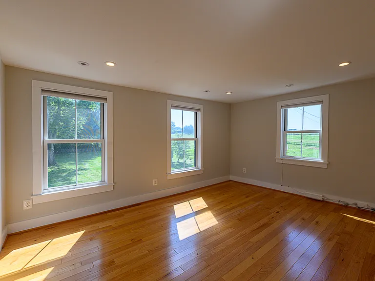 4555 Old Tavern Rd — Photo 24