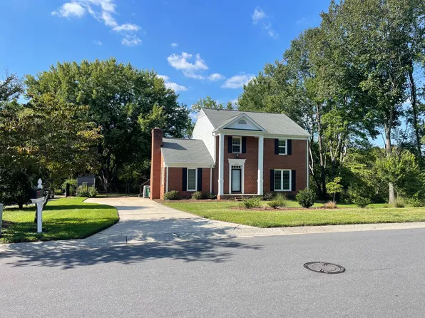 6210 Creek Bend Dr, Charlotte, NC 28277