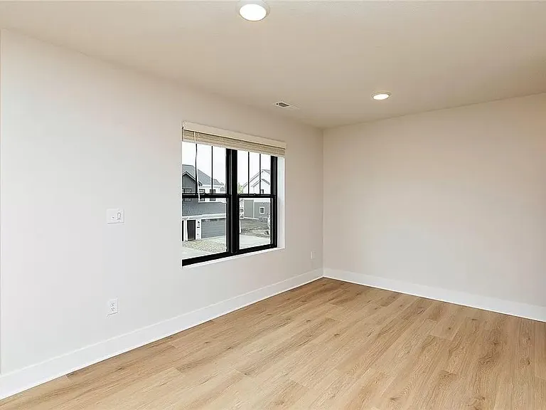 2833 SW Prairie Trail Pkwy — Photo 11