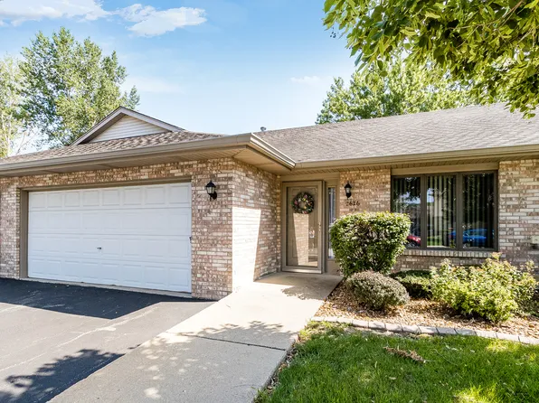 2626 Eagle Dr #2626, Joliet, IL 60436