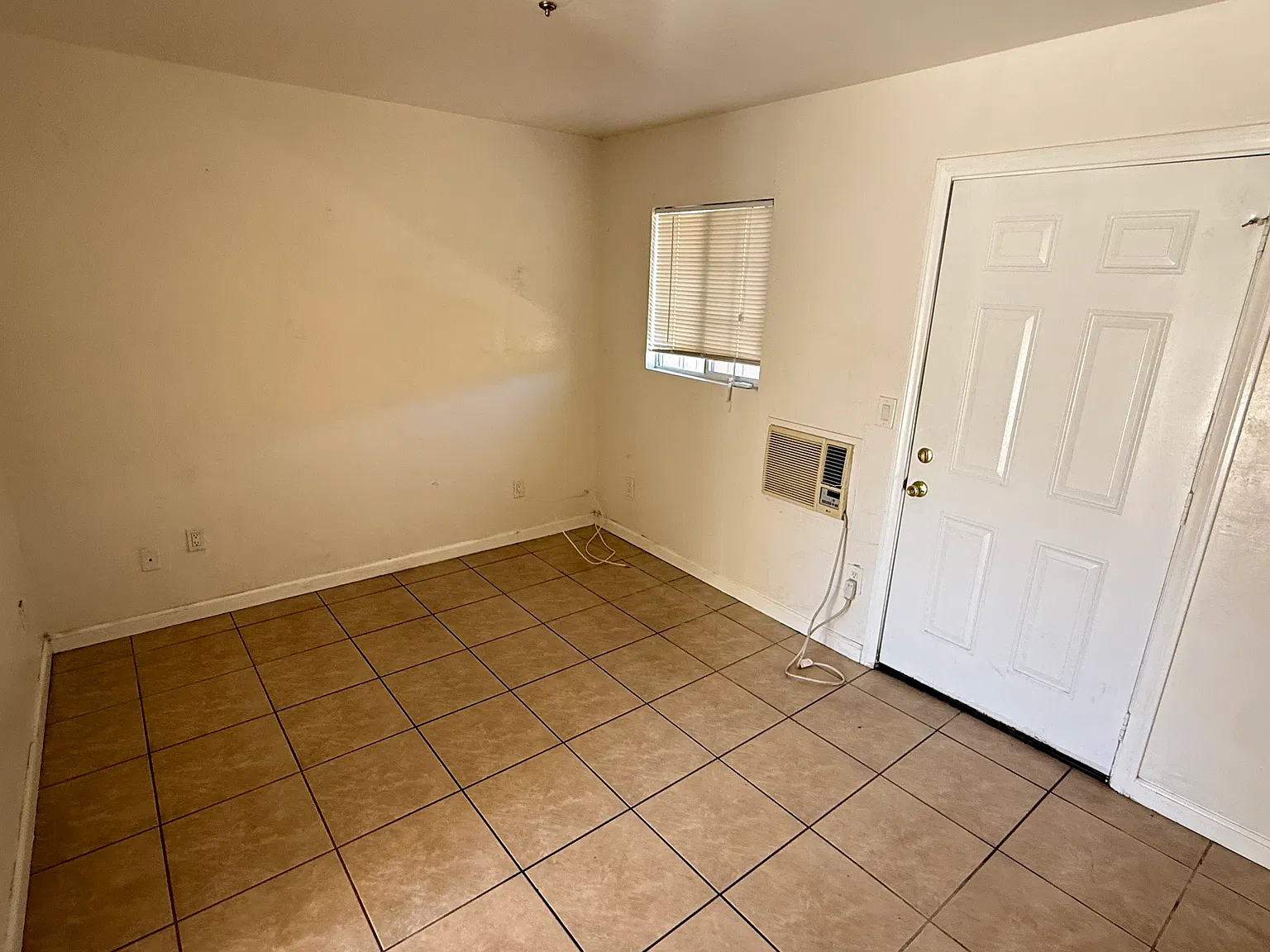 1 bed, 420 sqft, $1,850 — Photo 3