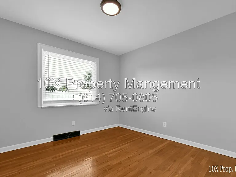 388 Shanahan Rd — Photo 20