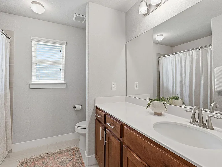 7402 Buchholz St — Photo 20