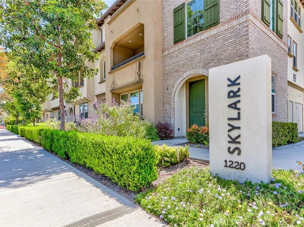 1220 W La Habra Blvd #102, La Habra, CA 90631