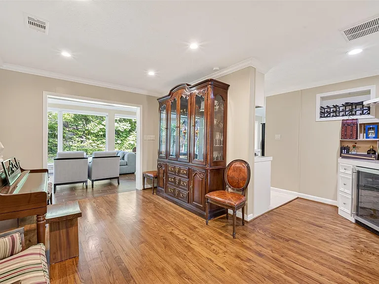 11230 Huggins Dr — Photo 19