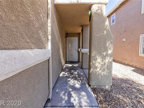 3rd image of 1636 Meno Peak St