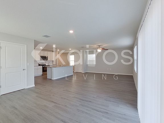 4th image of 8647 SW 43rd Ter
