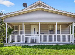 607 S Oak St, Paoli, IN 47454