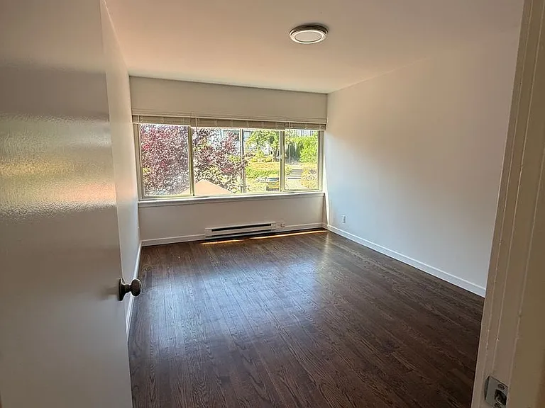Century Terrace — Photo 63