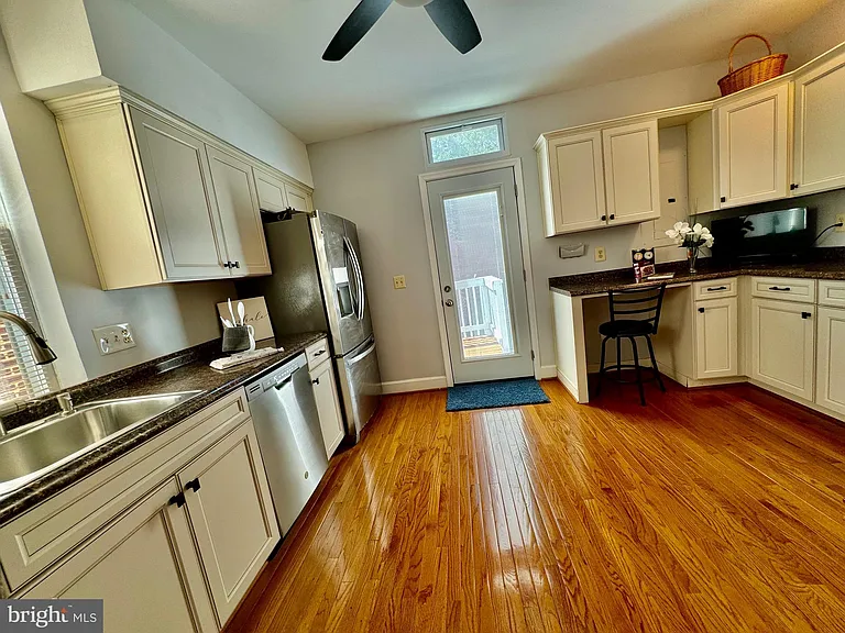 2206 1st St NW #A — Photo 14