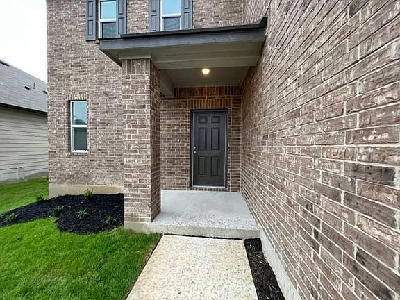 2nd image of 322 Deer Crest Dr