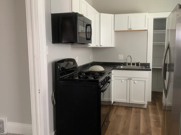 3416 Lafayette Ave — Photo 9