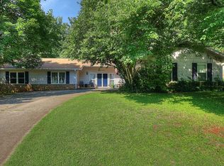 1335 Crescent Cir, Lilburn, GA 30047