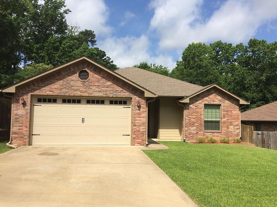 1st image of 2639 Pinecrest Dr
