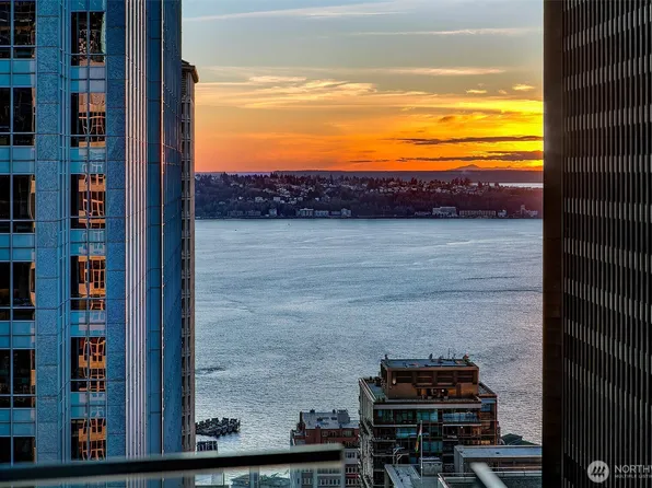 909 5th Avenue #2301, Seattle, WA 98164