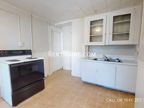124 York St, Bangor, ME