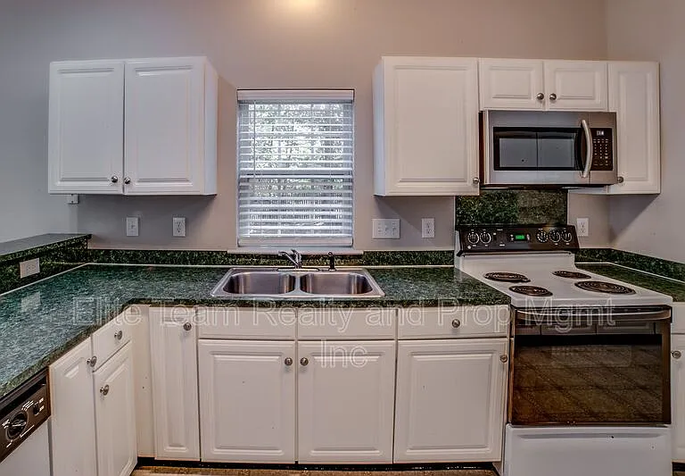 6434 Gatesville Ln — Photo 6