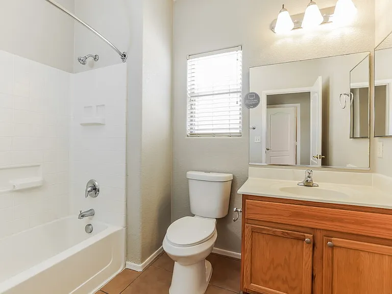 3430 W Avenida Bonita — Photo 14