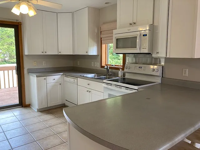 14 Dartmouth Dr — Photo 48