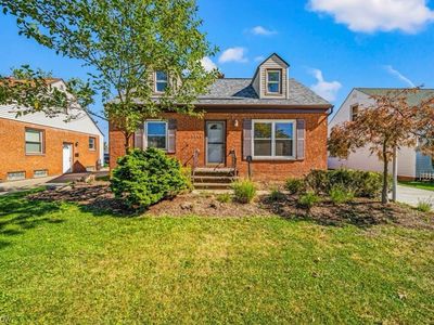 (Undisclosed Address), Mayfield Hts, OH, 44124