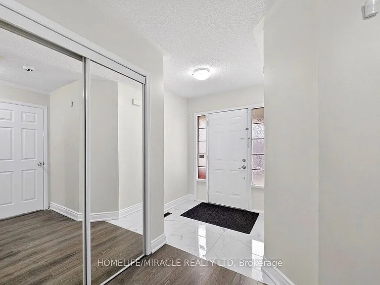 71 Roadmaster Ln — Photo 2