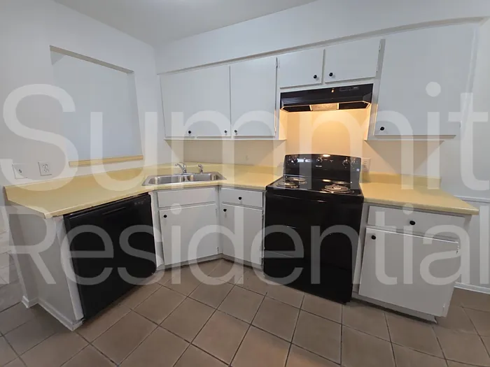 2 bed, 1.0 bath, 1000 sqft, $1,445 — Photo 3