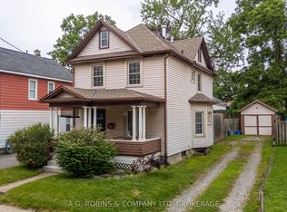 6345 Barker St, Niagara Falls, ON L2G1Y6