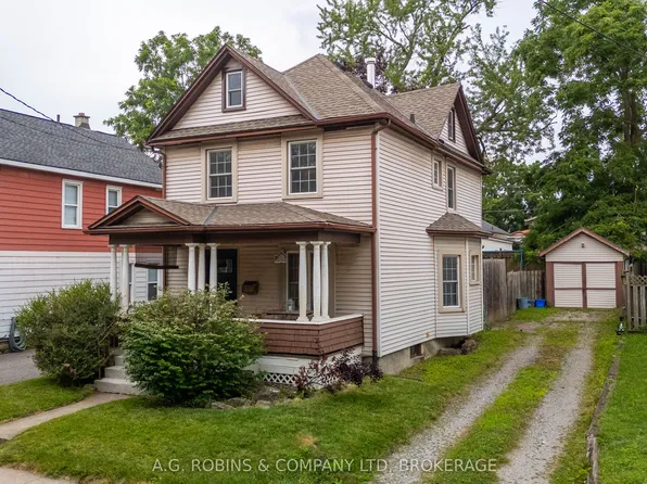 6345 Barker St, Niagara Falls, ON L2G 1Y6