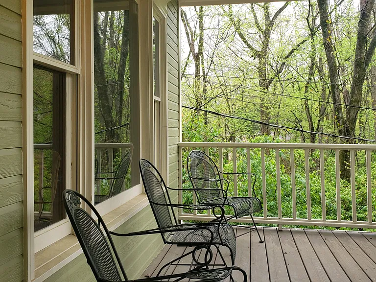 2606 Sutcliff Dr NE — Photo 3