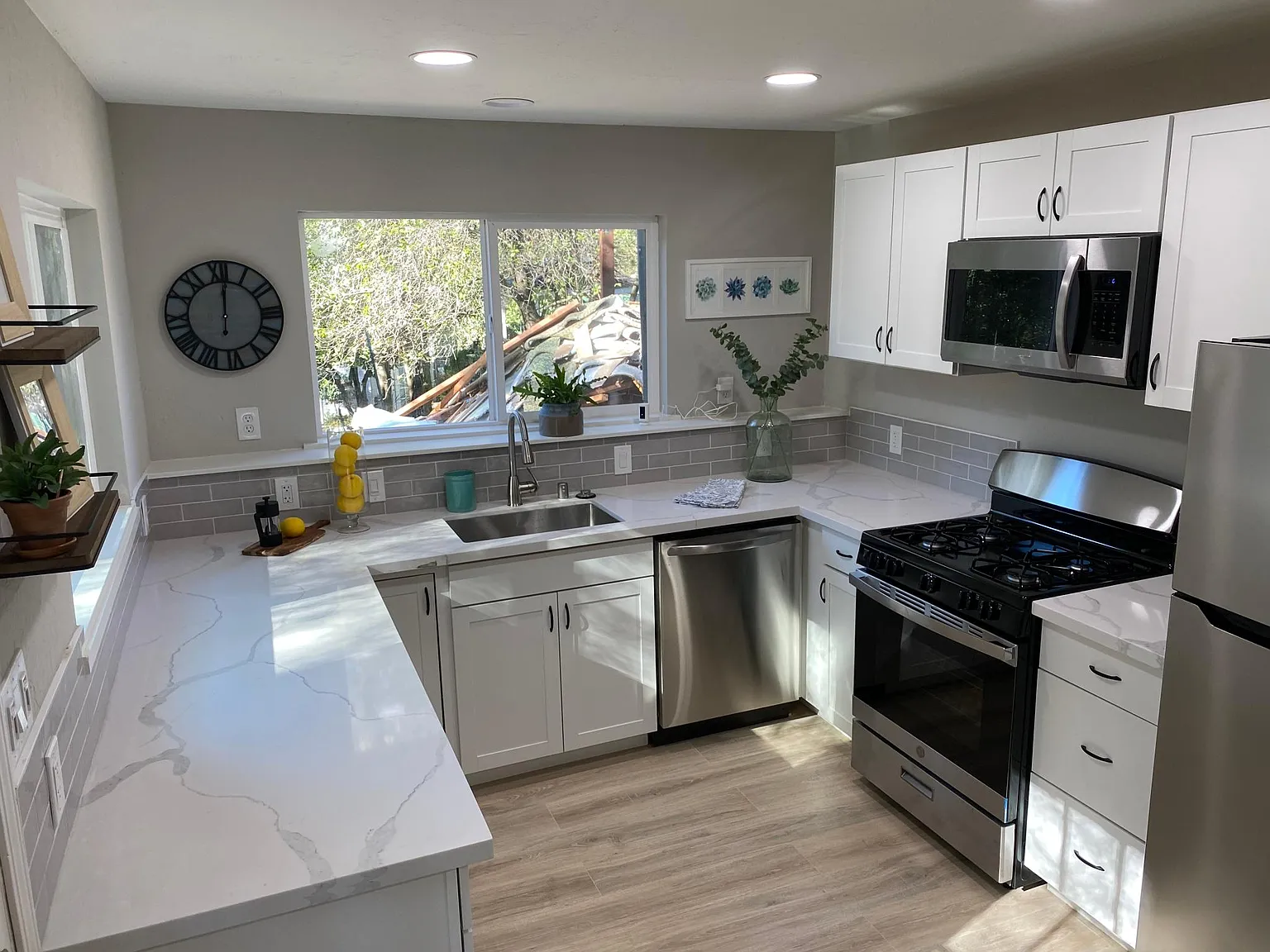 1 bed, 760 sqft, $1,950 — Photo 2