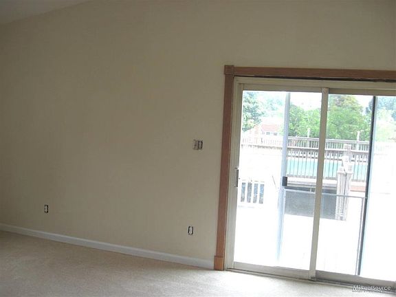 4th image of 45430 Abington Cir