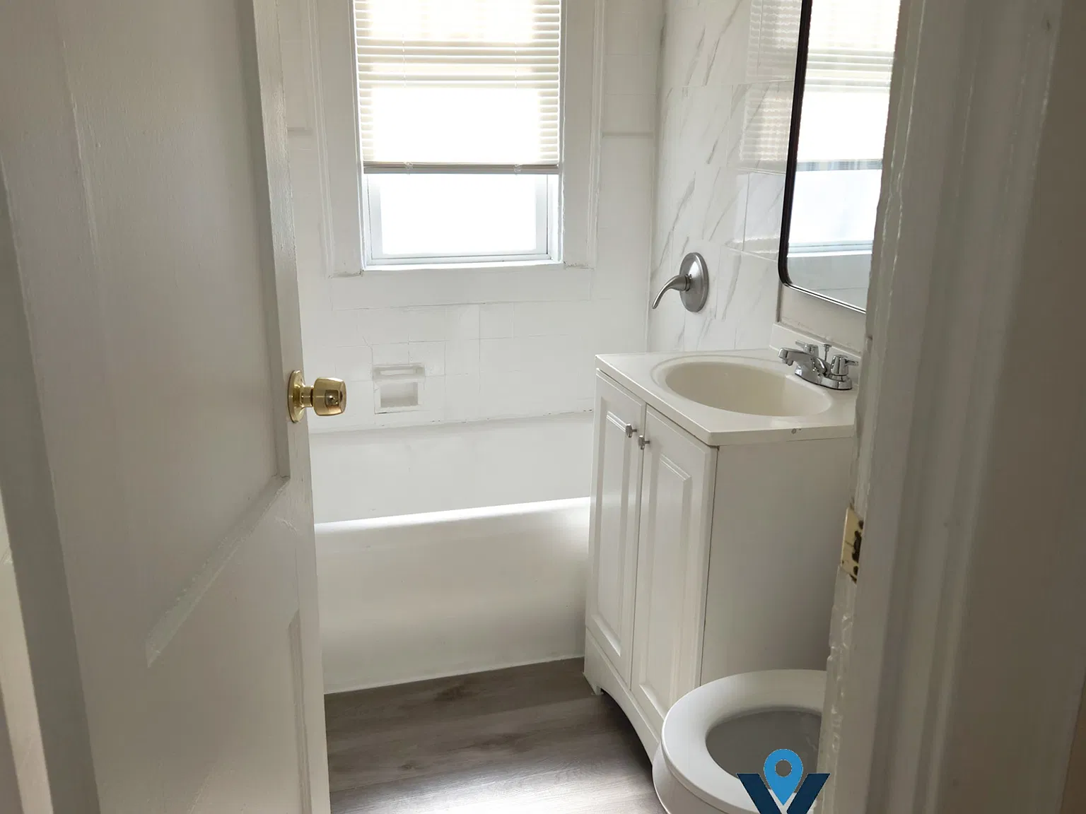 1 bed, 950 sqft, $1,195 — Photo 3