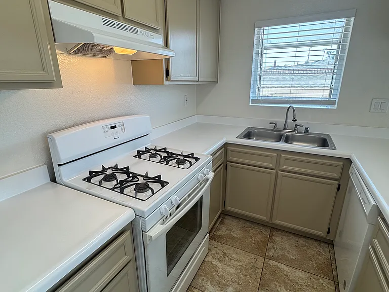 228 Imperial Beach Blvd #D — Photo 17