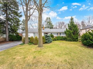 1448 Glenwatson Dr, Mississauga, ON L5E 2V9