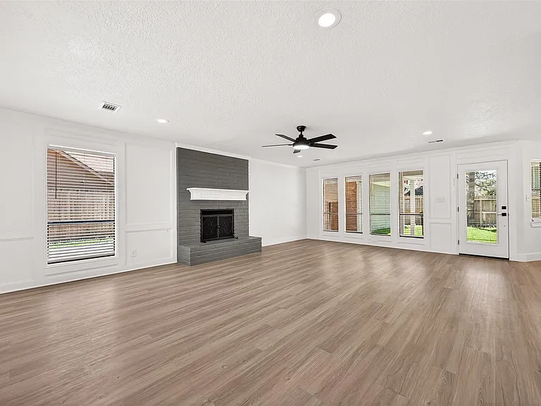 2730 Blue Glen Ln — Photo 13