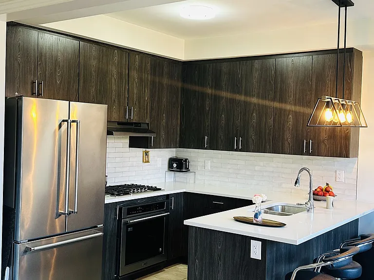 5 Hardman Ln — Photo 4