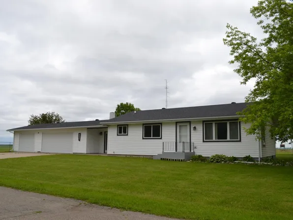 502 4th Ave, Oklee, MN 56742