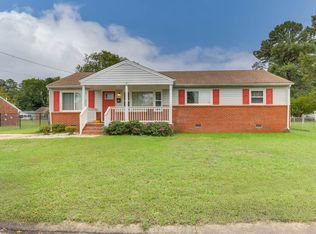 1011 Robinson Rd, Portsmouth, VA 23701