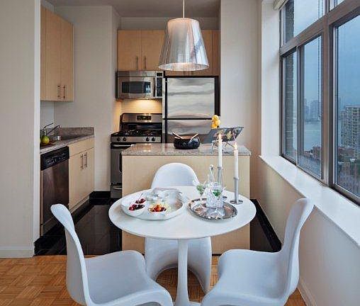 4th image of 90 Washington St APT 10V