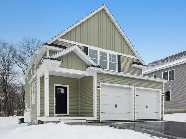 9 Gaskins Ln, Ayer, MA 01432