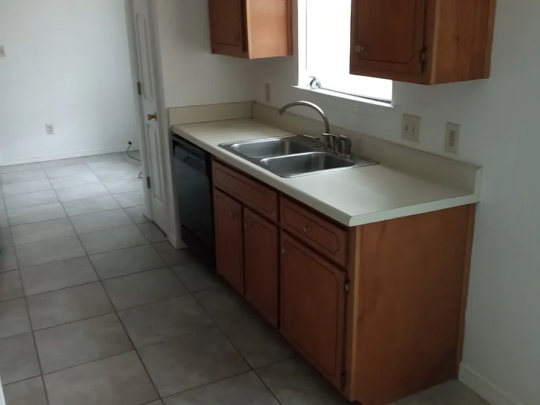 6519 Robie Rd — Photo 5