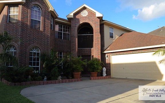 3rd image of 3551 Chablis Dr