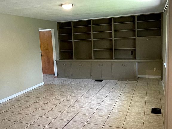4th image of 617 Mapleside Dr