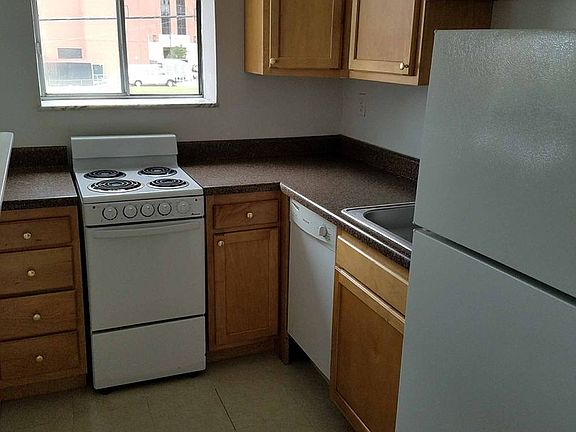 5th image of 341 Gross St APT 104