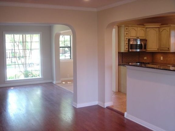 5th image of 7107 Casa Loma Ave
