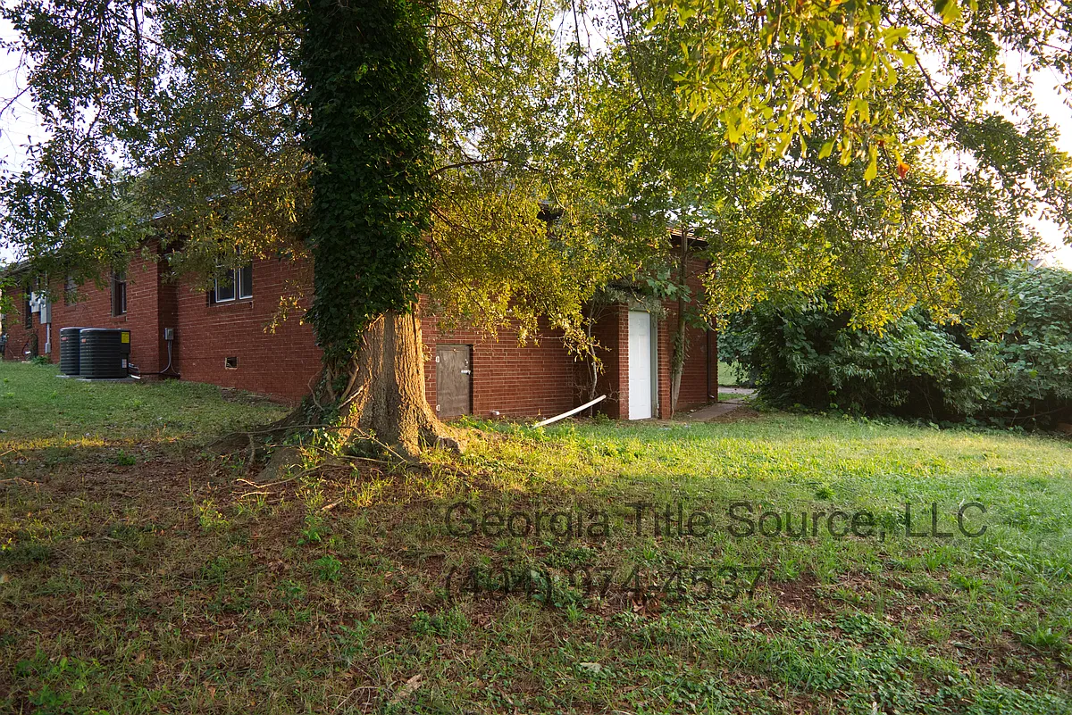 Building Photo - 364 Chattahoochee St #B